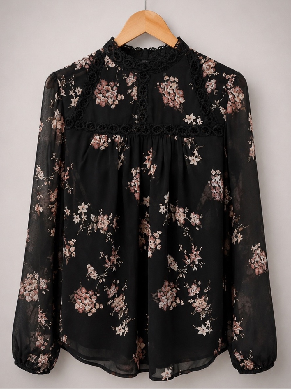 Lucky Brand Sheer Floral Blouse XS Black Boho Lace Trim Long Sleeve Romantic Top